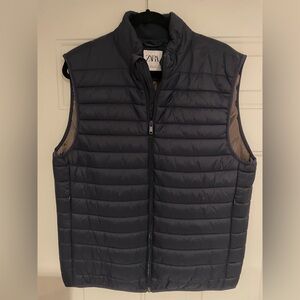 Zara Men’s Navy Blue Lightweight Sleeveless Puffer Vest